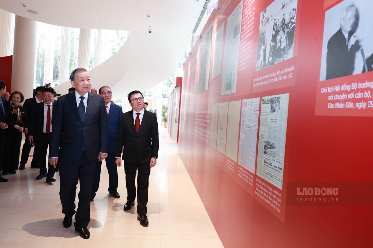 Tổng Bí thư Tô Lâm dự Lễ kỷ niệm 75 năm Ngày Báo Nhân Dân ra số đầu tiên. Ảnh: Hải Nguyễn