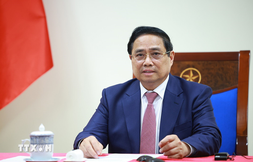 Thủ tướng Chính phủ Phạm Minh Chính điện đàm với Tổng thống Angola João Manuel Gonçalves Lourenço. Ảnh: TTXVN