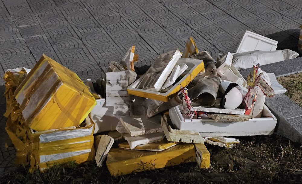 Rác thải ùn ứ bên sông đã được xử lý. Ảnh: Nguyễn Luân