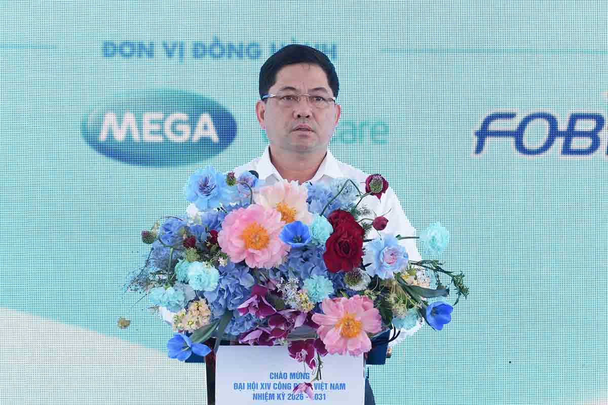 Ủy viên Trung ương Đảng, Bí thư Tỉnh ủy Bắc Ninh Nguyễn Hồng Thái phát biểu tại chương trình. Ảnh: Hữu Chánh