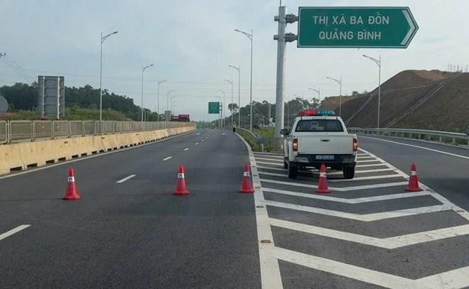 Phân luồng cao tốc Vũng Áng - Bùng để lắp hệ thống giám sát