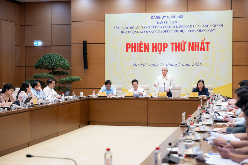 Ban Chỉ đạo Xây dựng Đề án “Tăng cường vai trò lãnh đạo của Đảng đối với hoạt động giám sát của Quốc hội, Hội đồng nhân dân” tổ chức Phiên họp thứ nhất.