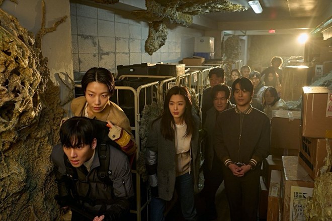Phim của Jun Ji Hyun, Ji Chang Wook cán mốc triệu vé nhanh nhất năm