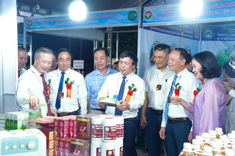 Hội chợ thu hút gần 80 gian hàng của hơn 60 doanh nghiệp, tổ chức, cá nhân của tỉnh Nghệ An và đặc biệt có sự tham gia của Sở Công Thương Phú Thọ, Trung tâm xúc tiến công thương tỉnh Thanh Hóa, Trung tâm khuyến công và xúc tiến thương mại tỉnh Cao Bằng.
