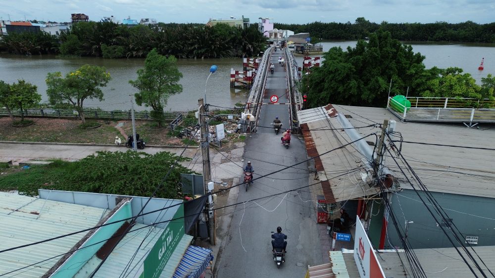 Tuyến đường Lê Văn Lương dự kiến mở rộng khoảng 30-40m. Ảnh: Anh Tú