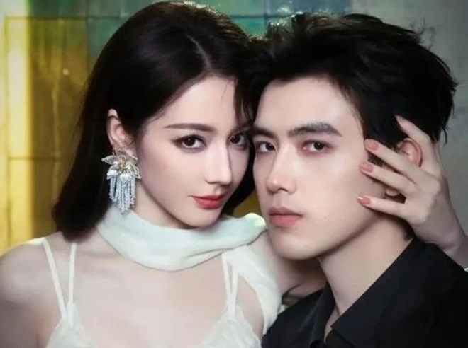 Trần Phi Vũ có động thái gây chú ý sau tin đồn hẹn hò Địch Lệ Nhiệt Ba