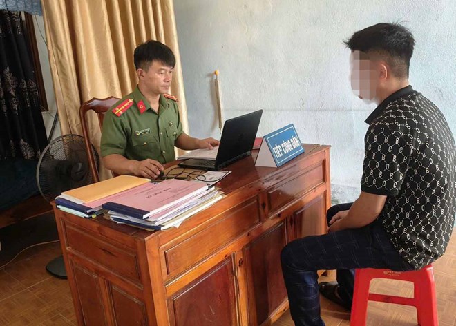 Phạt người đàn ông bình luận sai sự thật trên trang Facebook công an xã