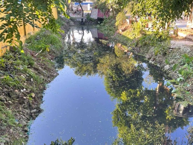 Dọn dẹp kênh ô nhiễm ở Ninh Bình sau phản ánh của Lao Động