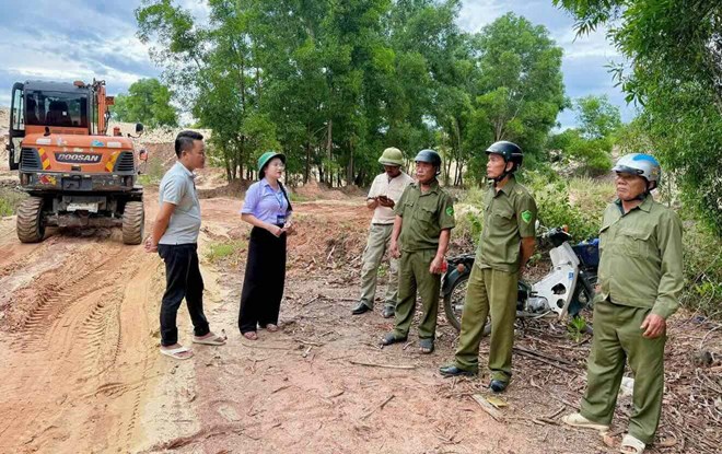 Tạm giữ gần 900m³ cát chưa rõ nguồn gốc ở Quảng Trị