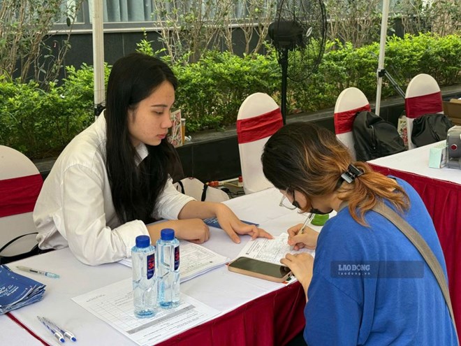 Tăng lương cơ sở và kịch bản ở các doanh nghiệp, thị trường lao động
