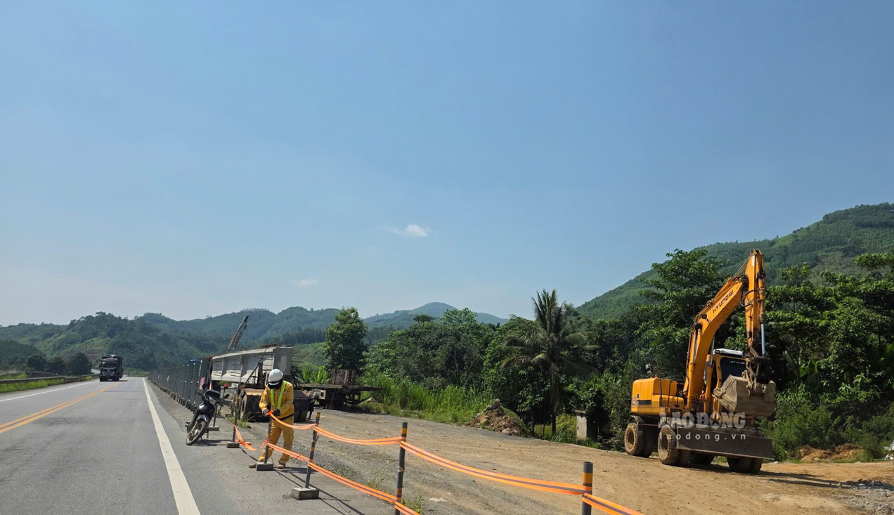 Dự án mở rộng đoạn Yên Bái - Lào Cai có tổng chiều dài 121,33 km. Ảnh: Duy Dũng