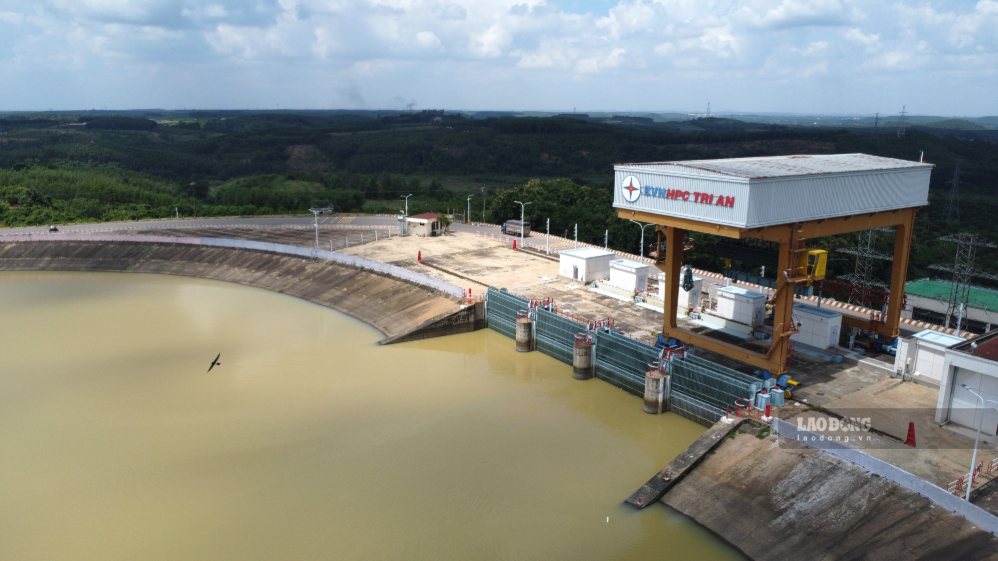 Công ty Thủy điện Trị An cho biết, từ nay đến cuối tuần mực nước hồ sẽ lên cao trình 52m. Ảnh: HAC