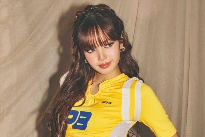 Ngoại hình khác lạ của Lisa (Blackpink)