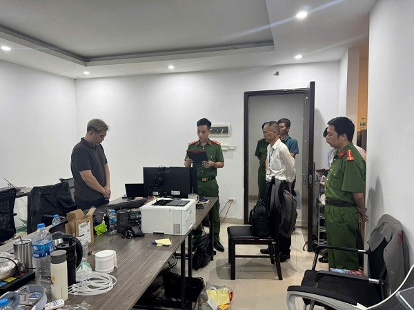 Công an Phú Thọ khởi tố 21 đối tượng trong vụ “Xương khớp bà Sáu”