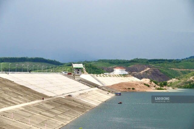 Phú Thọ đầu tư gần 300 tỉ đồng cải tạo, nâng cấp 10 hồ chứa nước