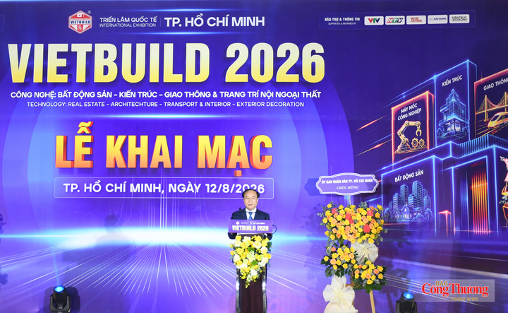 Thứ trưởng Bộ Xây dựng Nguyễn Văn Sinh.