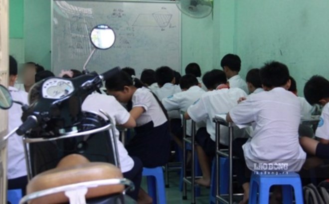 Dùng kết quả học tập ép học sinh học thêm có thể bị phạt 50 triệu đồng