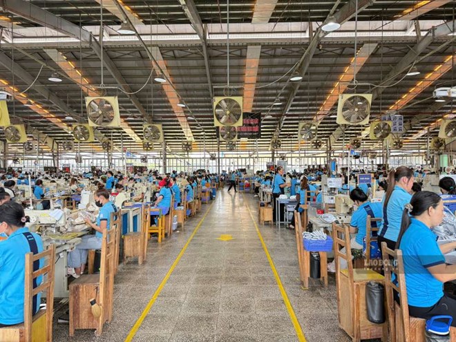 Công ty giày ở Đồng Nai tuyển nhiều công nhân với thu nhập 8,9 triệu đồng/tháng