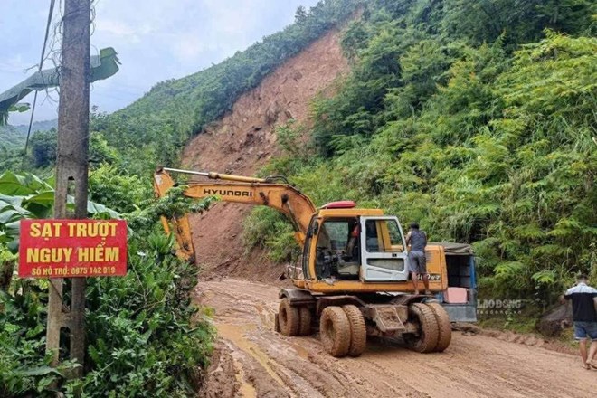 Sơn La công bố tình huống khẩn cấp, yêu cầu khắc phục giao thông hư hỏng