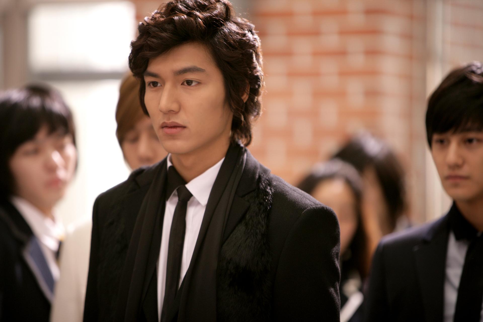 Vai Gu Jun Pyo từng khiến Lee Min Ho khó thay đổi hình tượng giàu có. Ảnh: Netflix