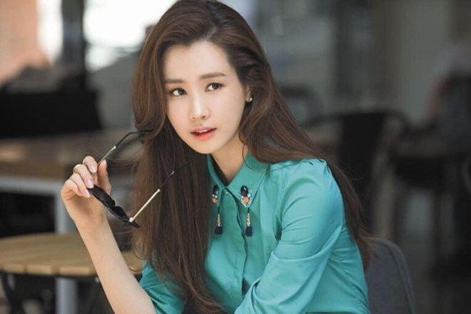 Mỹ nhân sở hữu nhiều bất động sản vẫn ở nhà thuê tại Thượng Hải