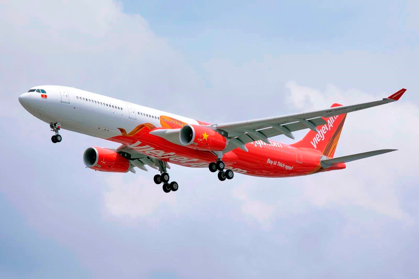 tau-bay-vietjet.jpg