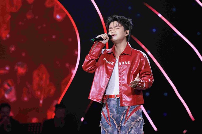 Sao Mai 2026 loại 2 thí sinh ngay ở liveshow đầu tiên
