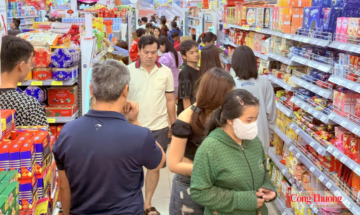 Trong 9 tháng đầu năm 2026, tổng mức bán lẻ hàng hóa và doanh thu dịch vụ tiêu dùng của TP. Hồ Chí Minh tăng 13,8% so với cùng kỳ 2025.