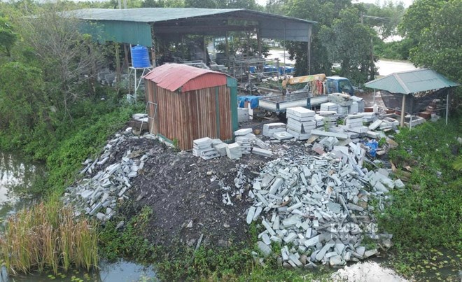 Hàng loạt xưởng đá xây dựng trái phép, lấn chiếm hành lang an toàn giao thông