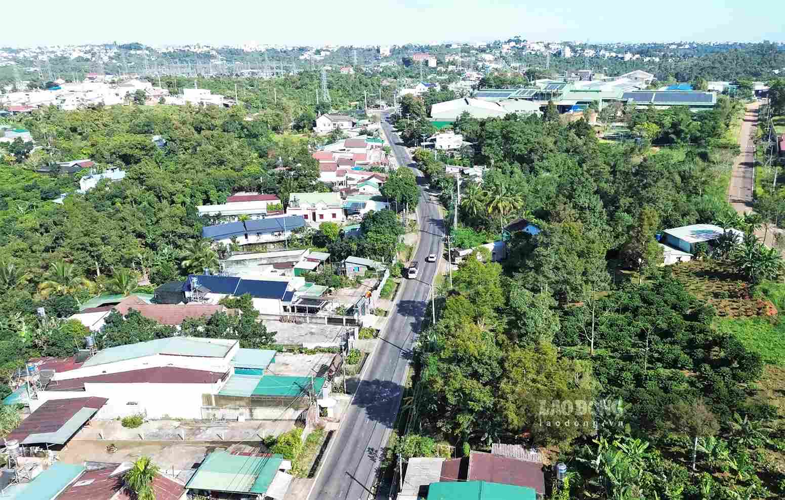 Quốc lộ 55 hiện có mặt đường nhỏ hẹp và đang quá tải khi lưu lượng phương tiện ngày càng tăng cao. Ảnh: Phúc Khánh (chụp ngày 27.10)