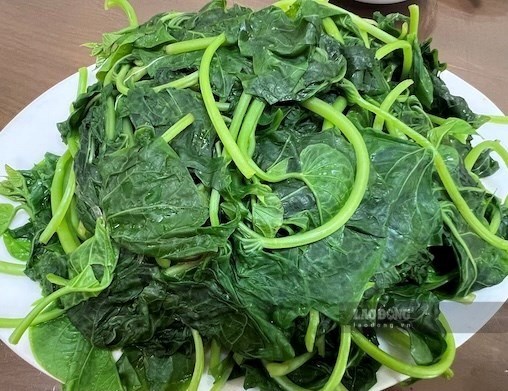 Người có axit uric cao chọn nên chế độ ăn uống để bảo vệ sức khỏe