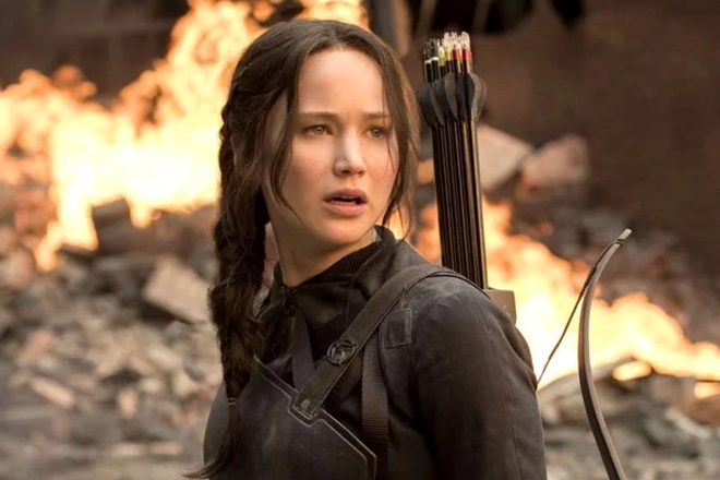 Jennifer Lawrence nói về phẫu thuật thẩm mỹ giữa tranh cãi ngoại hình